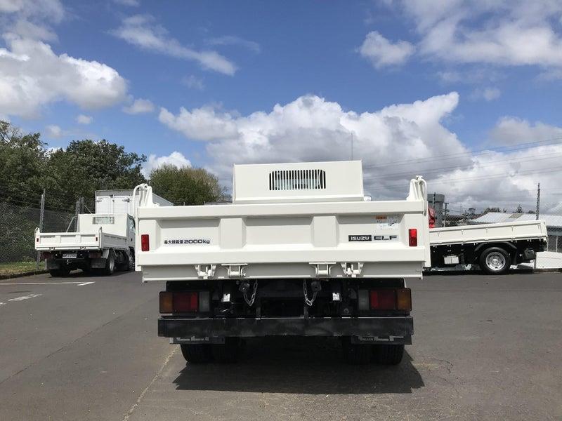 2017 Isuzu Elf