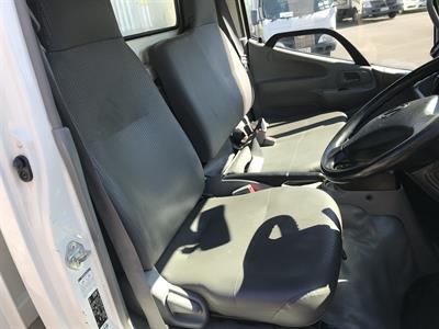 2014 Hino Dutro - Thumbnail