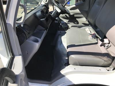 2014 Hino Dutro - Thumbnail