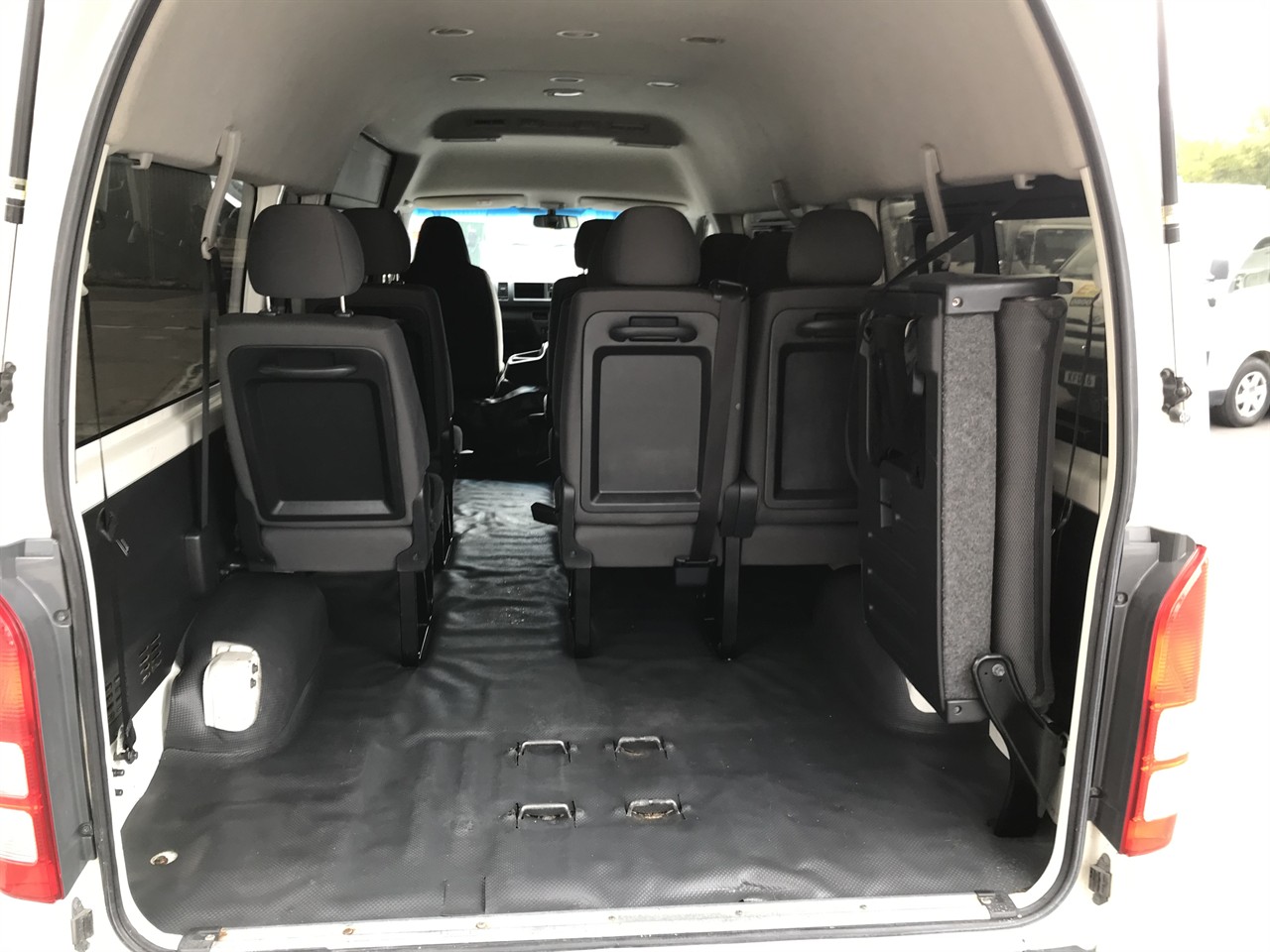 2015 Toyota Hiace