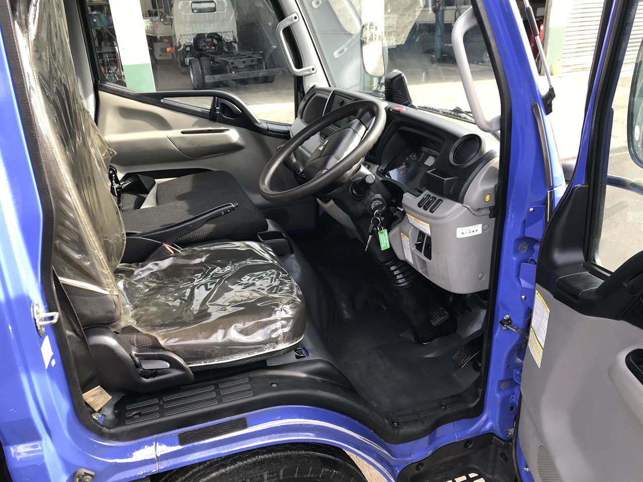 2020 Mitsubishi Canter