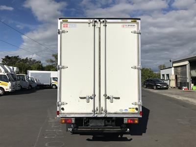 2015 Toyota Dyna - Thumbnail