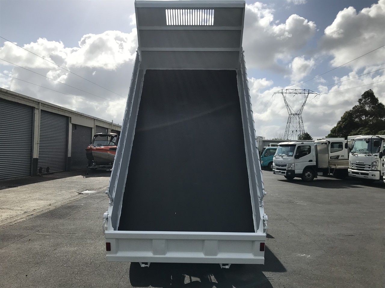 2012 Mitsubishi Canter