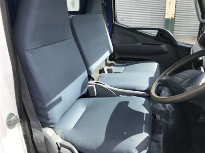 2012 Mitsubishi Canter - Thumbnail