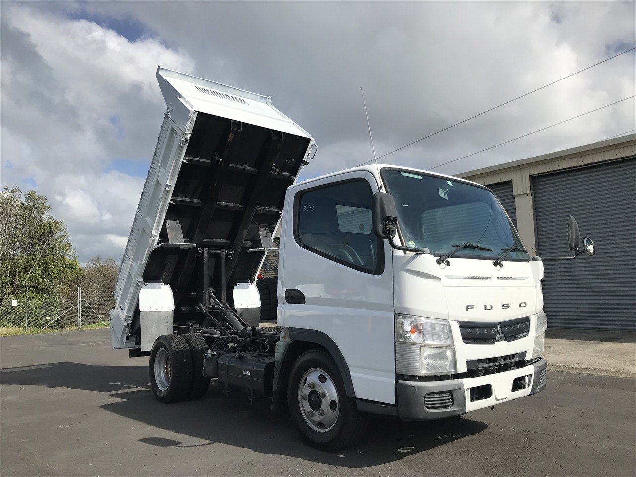 2012 Mitsubishi Canter