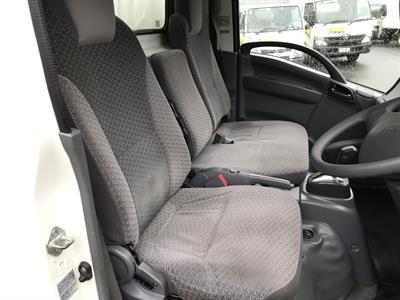 2018 Isuzu Elf - Thumbnail