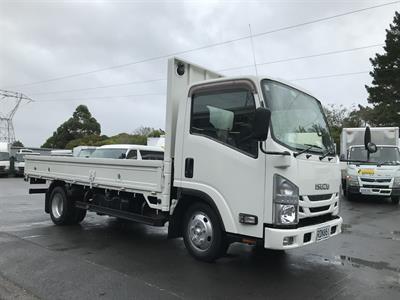 2018 Isuzu Elf - Thumbnail