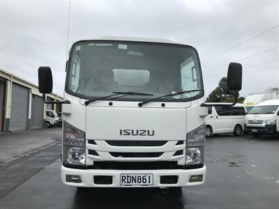 2018 Isuzu Elf - Thumbnail