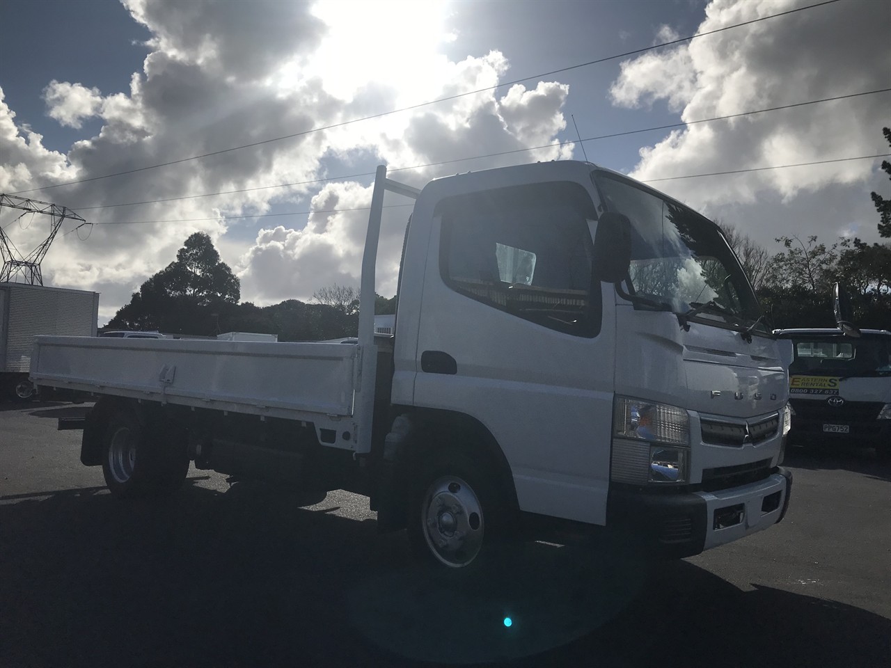 2016 Mitsubishi Canter