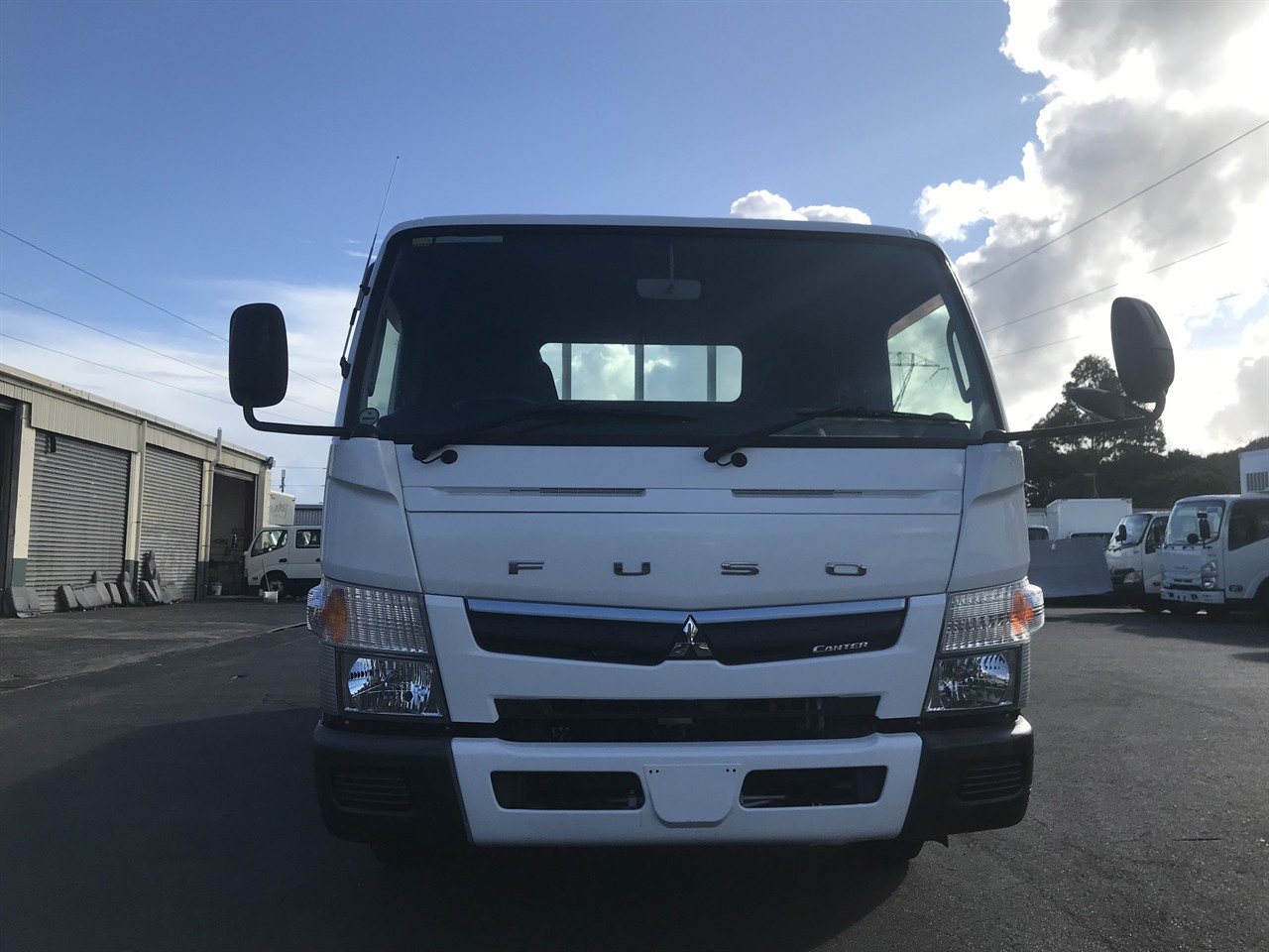 2016 Mitsubishi Canter