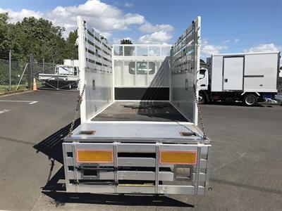 2012 Isuzu Elf - Thumbnail