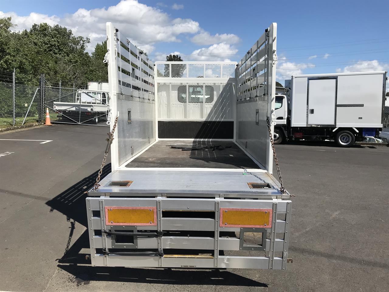 2012 Isuzu Elf