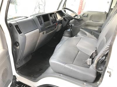 2012 Isuzu Elf - Thumbnail
