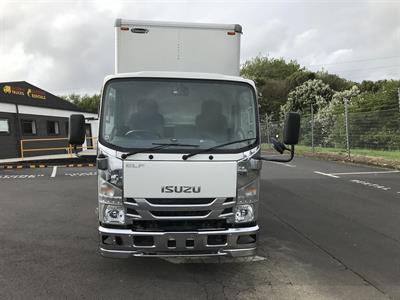 2017 Isuzu Elf - Thumbnail