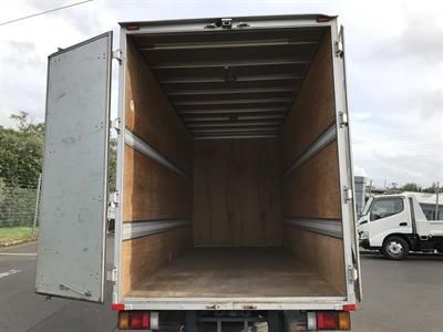2017 Isuzu Elf - Thumbnail