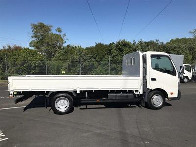 2018 Toyota Dyna - Thumbnail