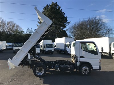 2016 Mitsubishi Canter - Thumbnail