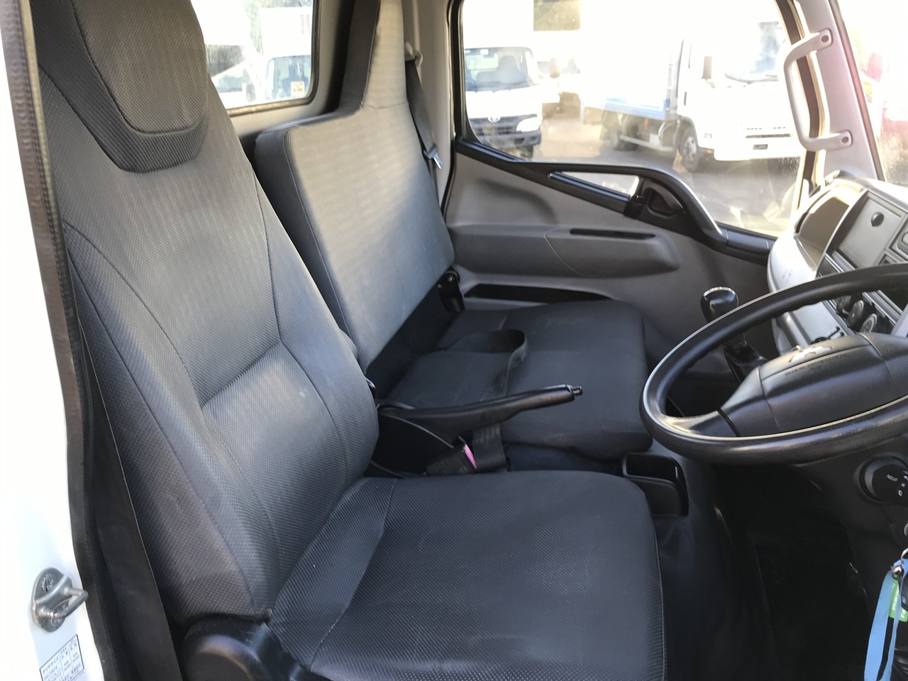 2016 Mitsubishi Canter