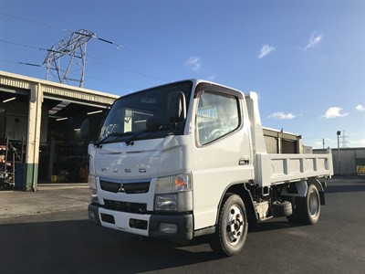 2016 Mitsubishi Canter - Thumbnail