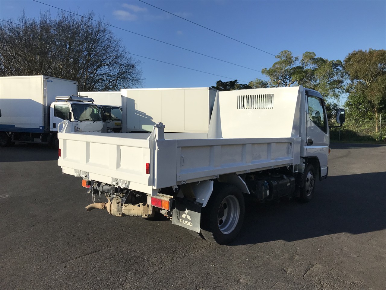 2016 Mitsubishi Canter