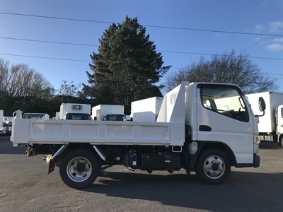 2016 Mitsubishi Canter - Thumbnail