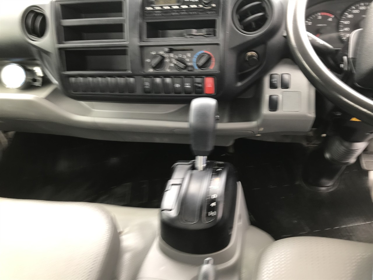2015 Hino Dutro