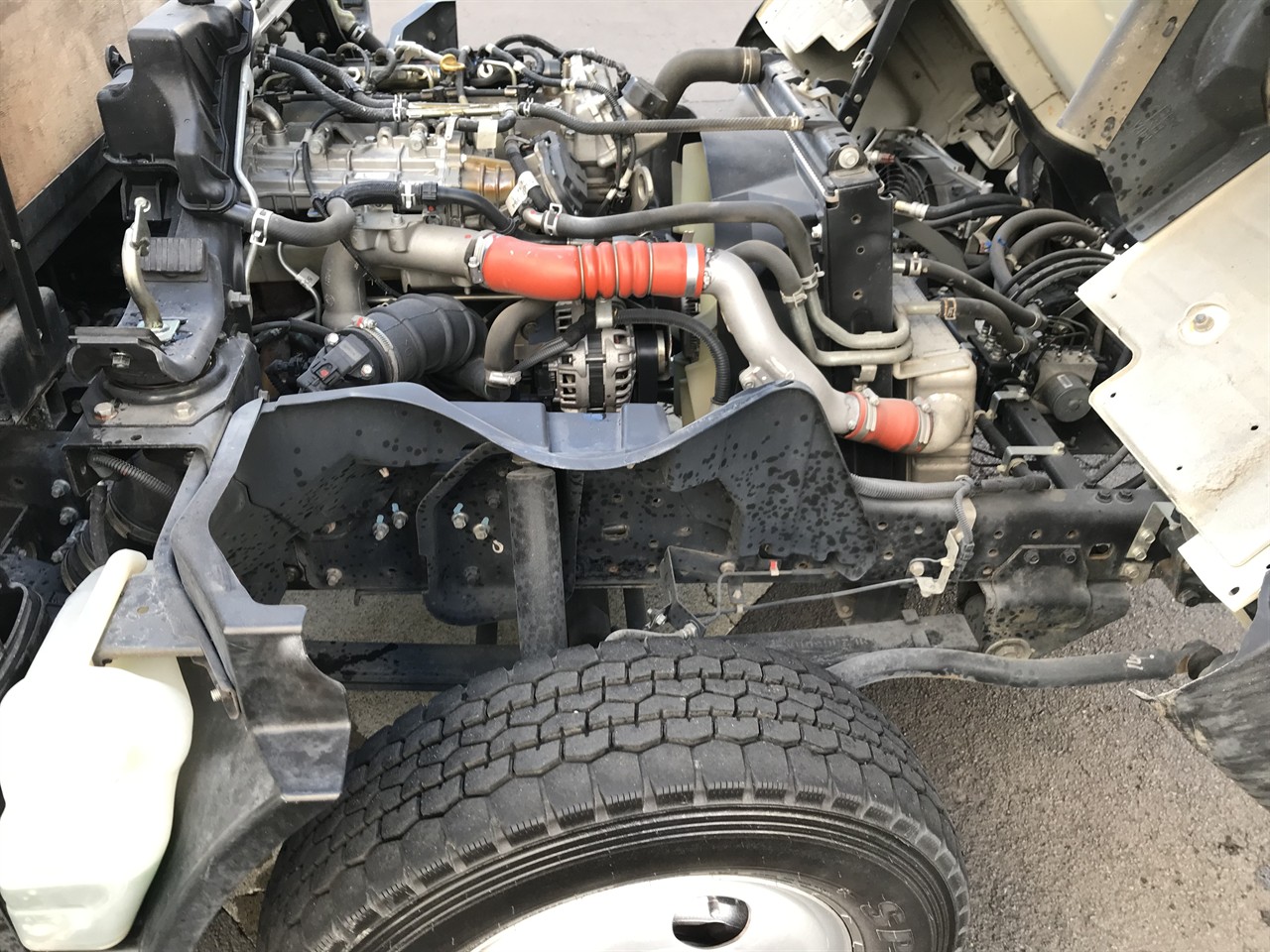 2016 Mitsubishi Canter