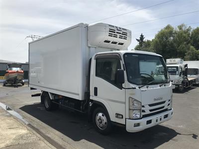 2019 Isuzu Elf - Thumbnail