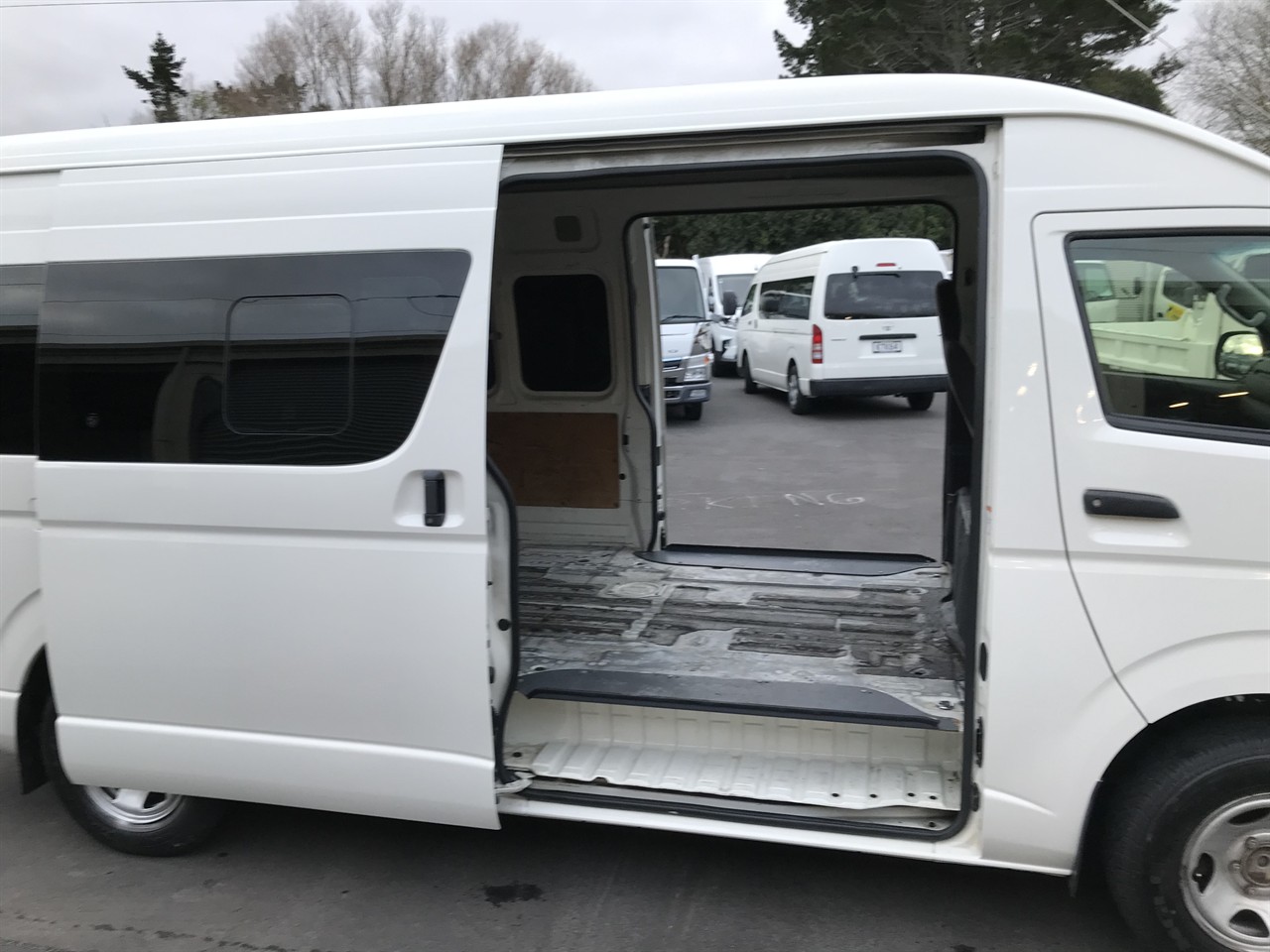 2016 Toyota Hiace