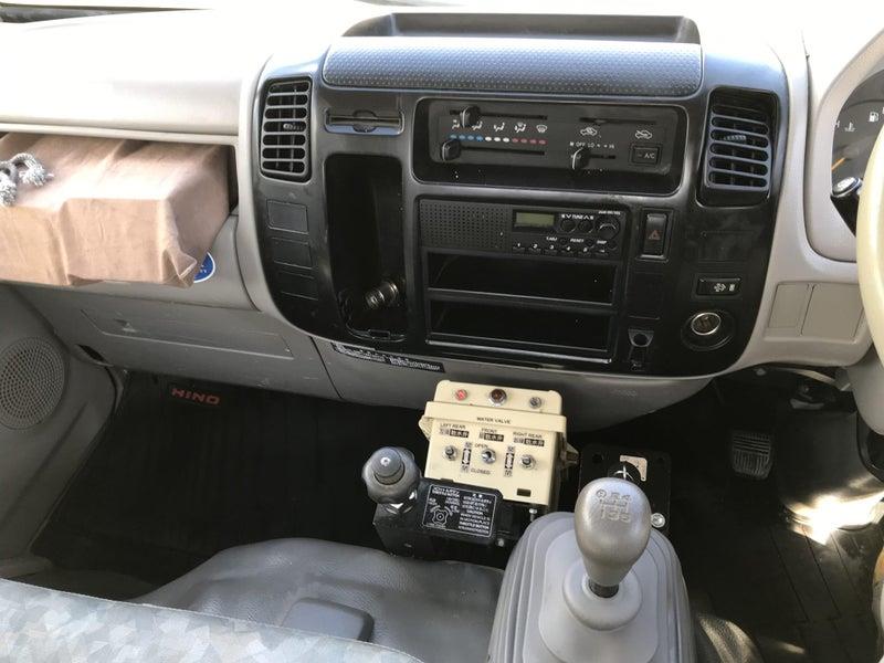 2010 Hino Dutro