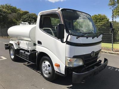 2010 Hino Dutro - Thumbnail