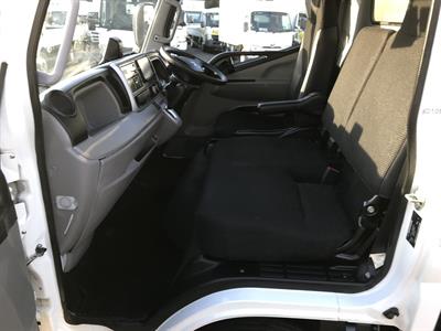 2020 Mitsubishi Canter - Thumbnail