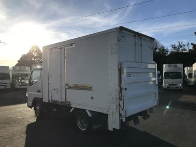 2020 Mitsubishi Canter - Thumbnail