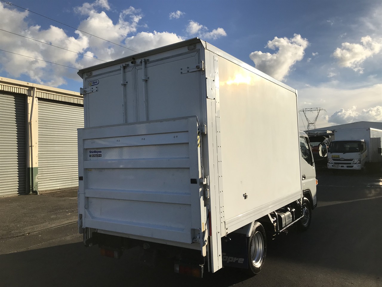 2020 Mitsubishi Canter