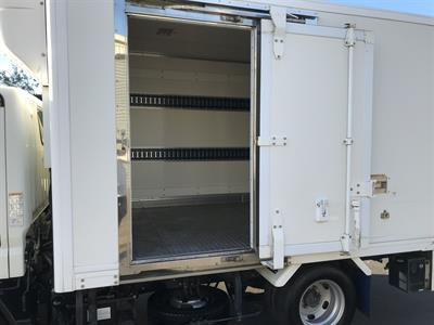 2020 Mitsubishi Canter - Thumbnail