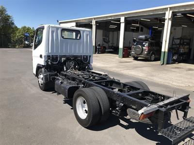 2014 Mitsubishi Canter - Thumbnail