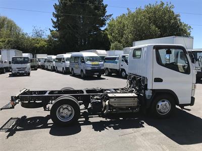 2014 Mitsubishi Canter - Thumbnail