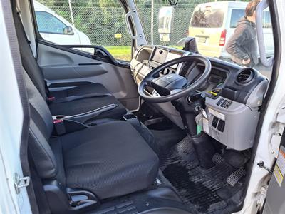 2019 Mitsubishi Canter - Thumbnail