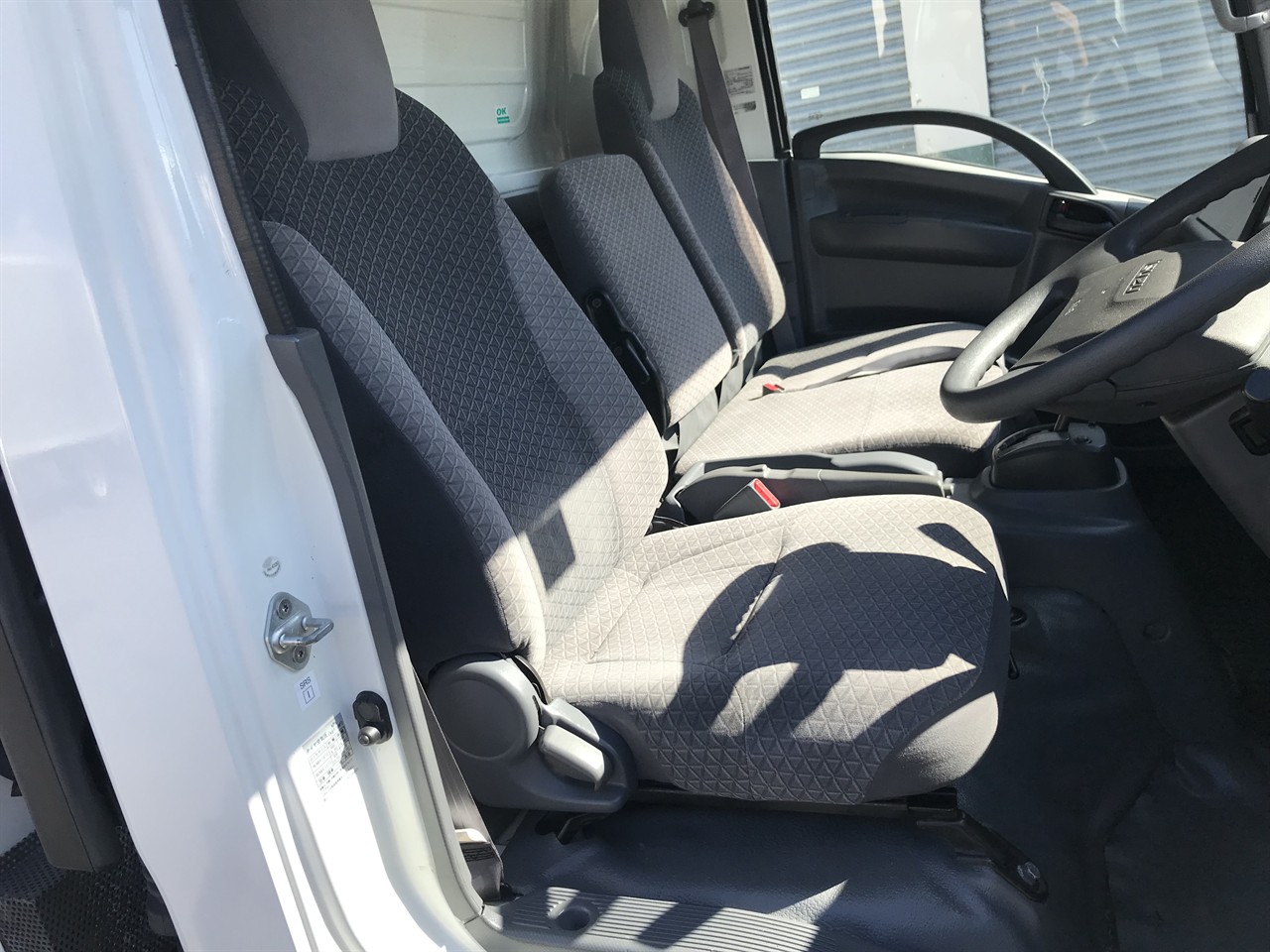 2018 Isuzu Elf