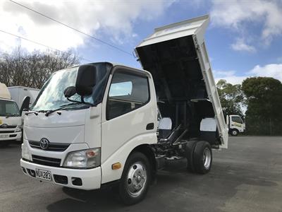 2015 Hino Dutro