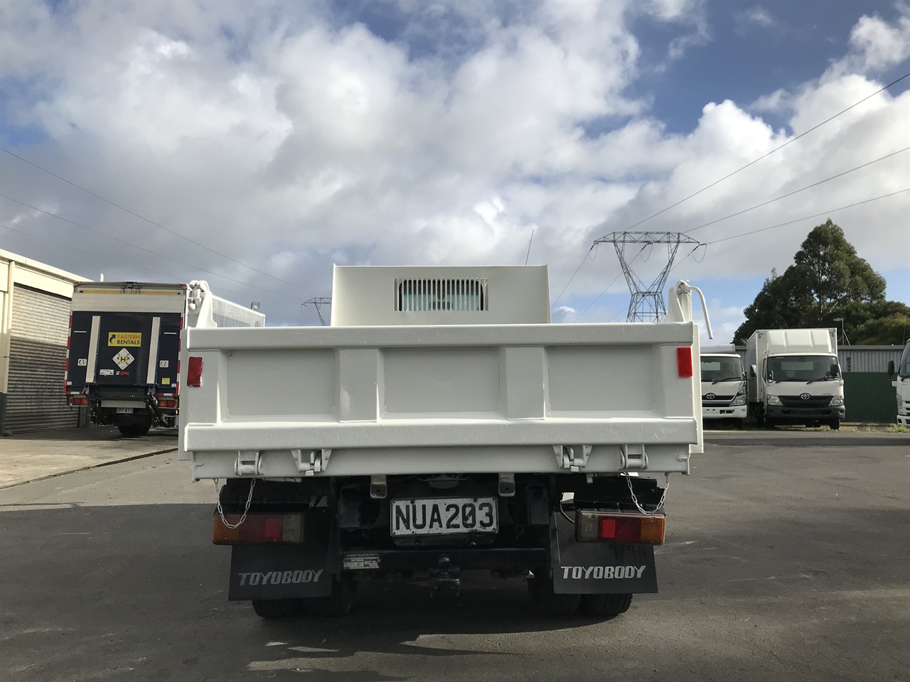 2015 Hino Dutro