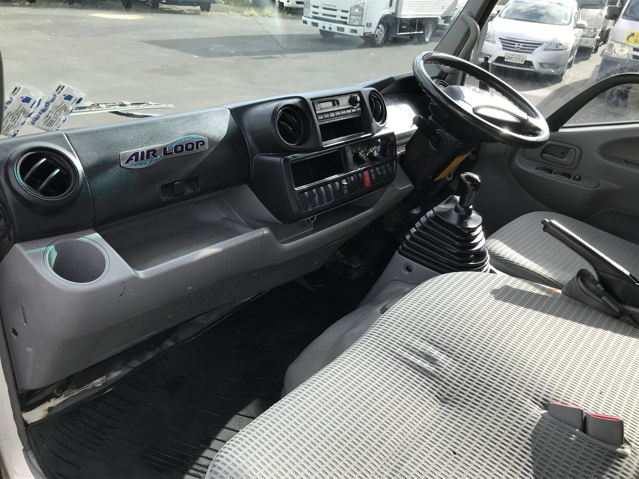 2015 Hino Dutro
