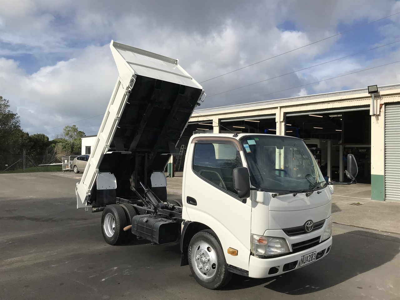 2015 Hino Dutro