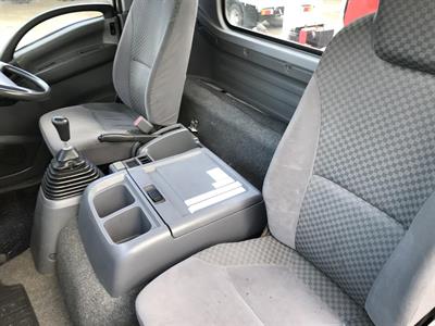 2011 Isuzu Forward - Thumbnail