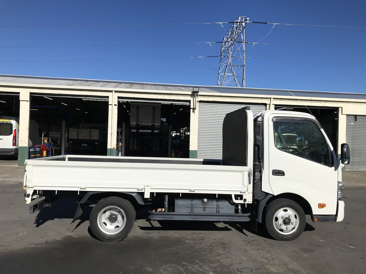 2017 Hino Dutro