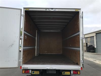 2015 Isuzu Elf - Thumbnail