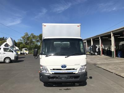 2020 Toyota Dyna - Thumbnail