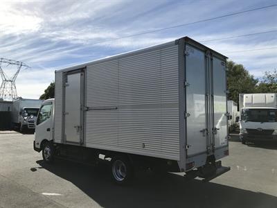 2020 Toyota Dyna - Thumbnail