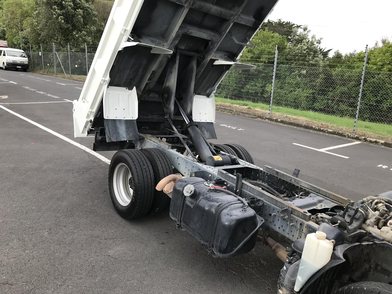 2014 Isuzu Elf