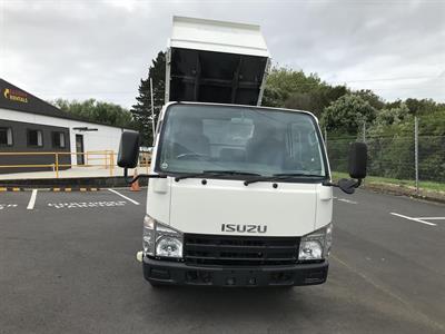 2014 Isuzu Elf - Thumbnail